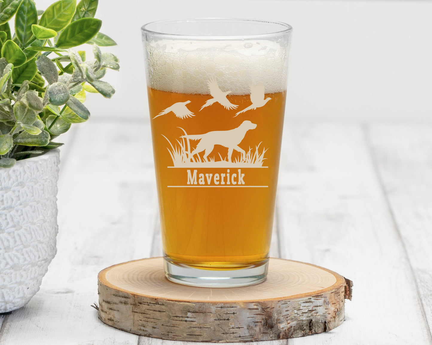 Personalized Pheasant Bird Dog on Pint Beer Glass/Hunters Gift/Hunting Beer Glass/Beer Drinker Gift/Hunter Mans Best Friend Pheasant Dog
