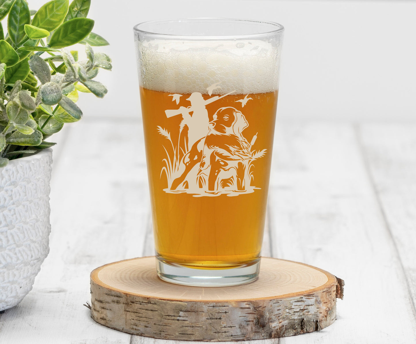 Duck Hunter With Dog/ Laser Engraved With Hunters Name On Pint Beer Glass/ Duck Hunter Gift For Man/ Hunting Beer Glass